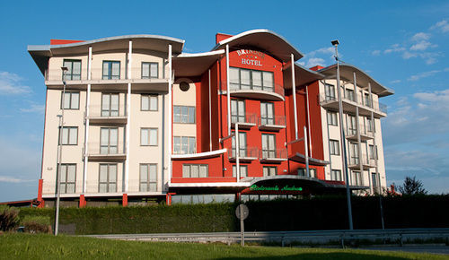 Hotel Brindor Poirino Eksteriør bilde